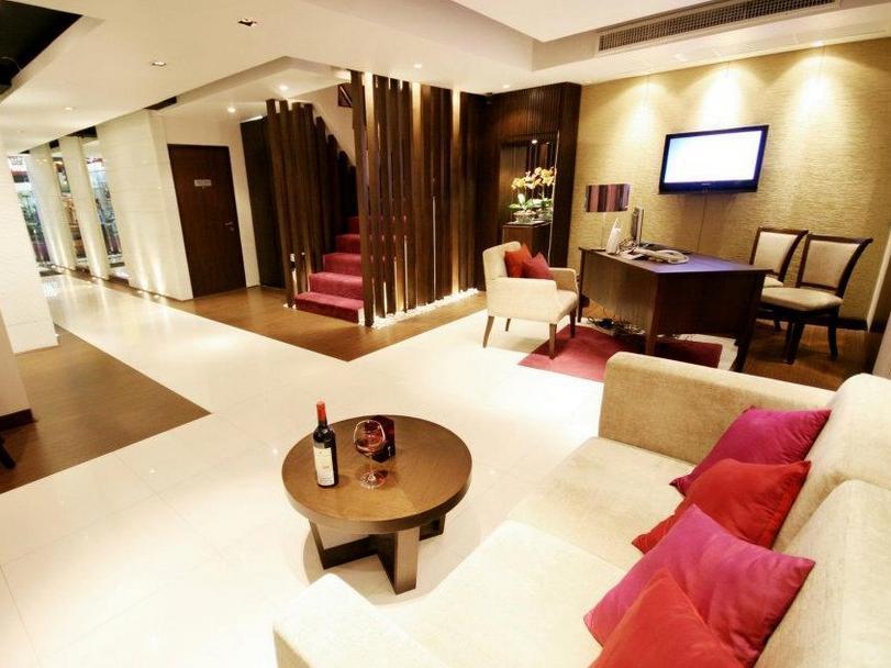 בנגקוק Grand Inn Hotel מראה חיצוני תמונה
