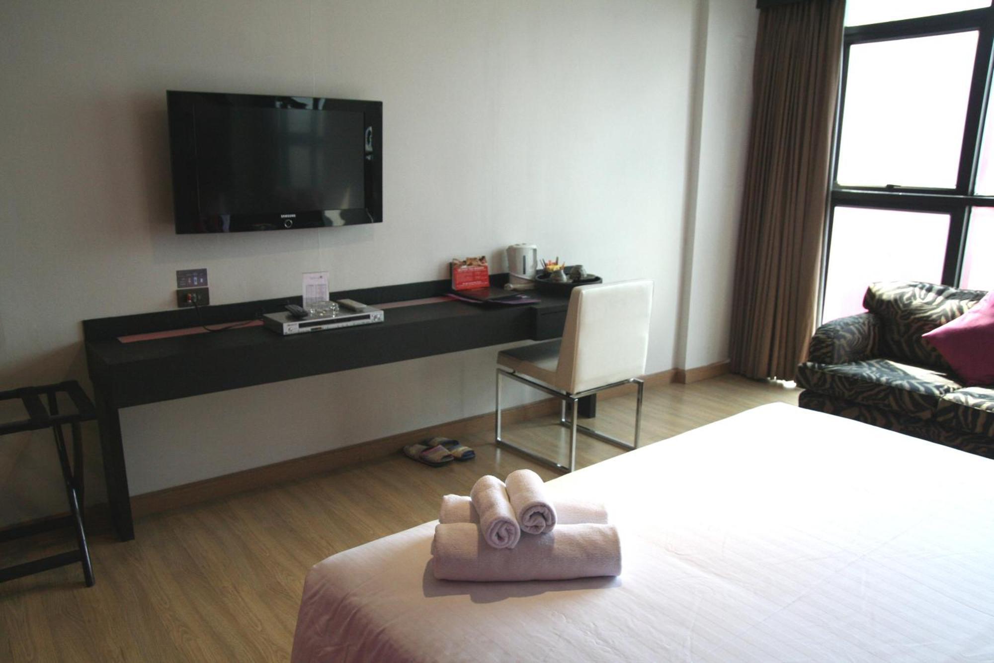 בנגקוק Grand Inn Hotel מראה חיצוני תמונה