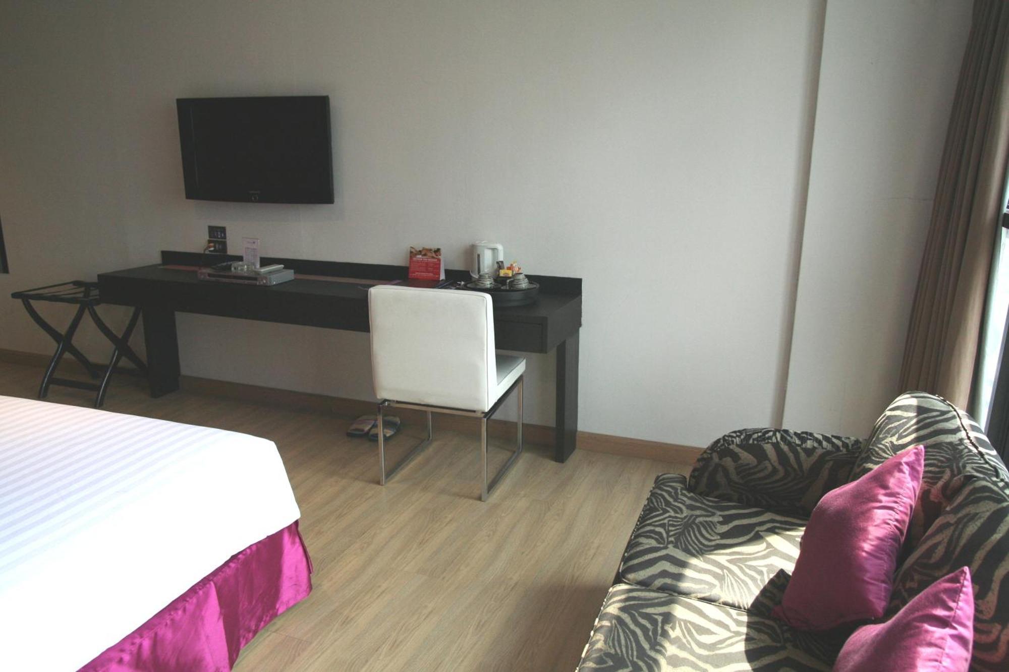 בנגקוק Grand Inn Hotel מראה חיצוני תמונה