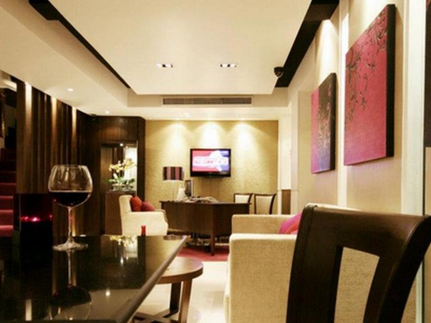 בנגקוק Grand Inn Hotel מראה חיצוני תמונה