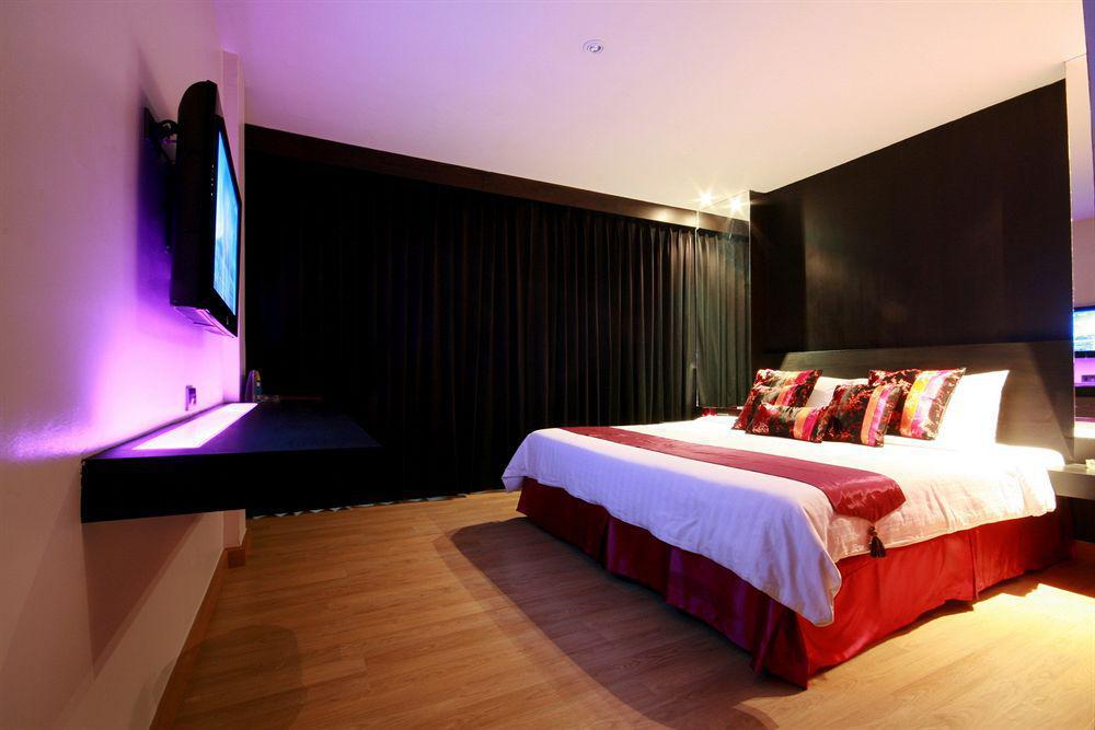 בנגקוק Grand Inn Hotel מראה חיצוני תמונה