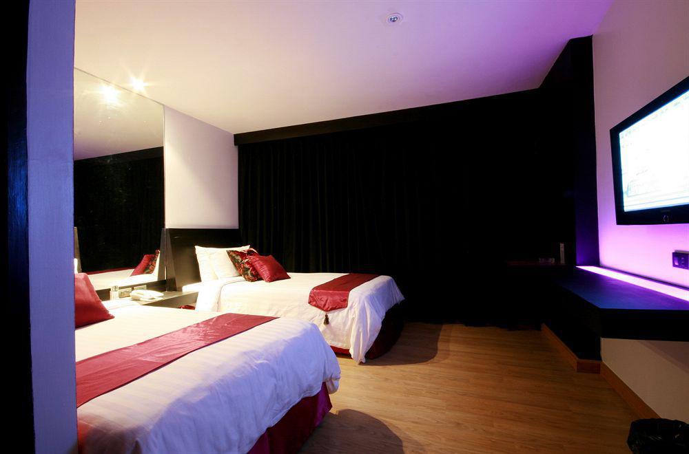 בנגקוק Grand Inn Hotel מראה חיצוני תמונה
